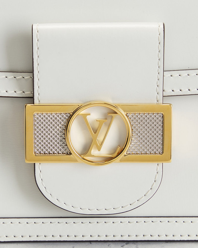 Bolsa de Ombro Louis Vuitton Dauphine de Cor Branca