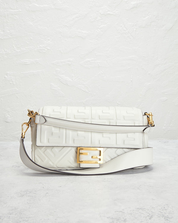 Bolsa de Ombro Fendi Zucca Mama Baguette Branca