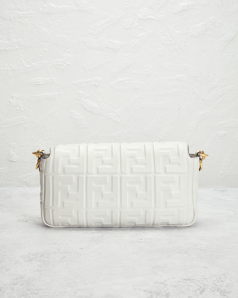 Bolsa de Ombro Fendi Zucca Mama Baguette Branca